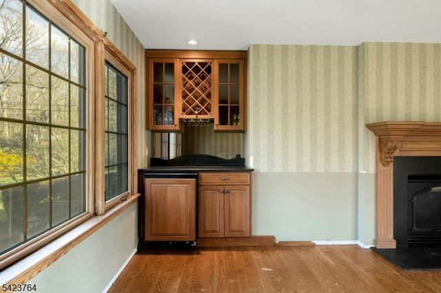 43 KING GEORGE ROAD, Warren Twp., NJ 07059