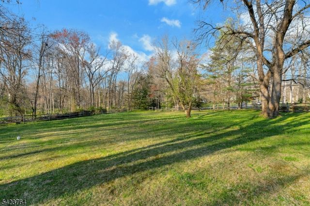 43 KING GEORGE ROAD, Warren Twp., NJ 07059