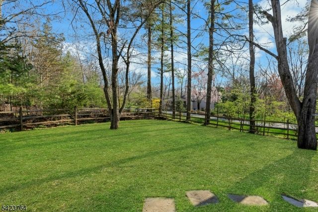 43 KING GEORGE ROAD, Warren Twp., NJ 07059