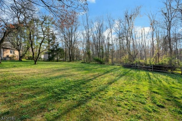 43 KING GEORGE ROAD, Warren Twp., NJ 07059