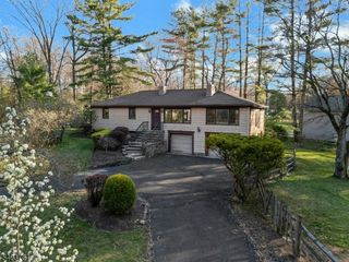 43 KING GEORGE ROAD, Warren Twp., NJ 07059