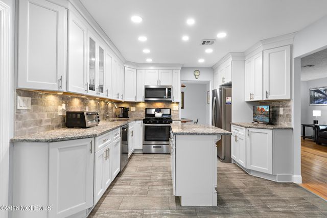 309 Colonial Drive, Toms River, NJ 08753