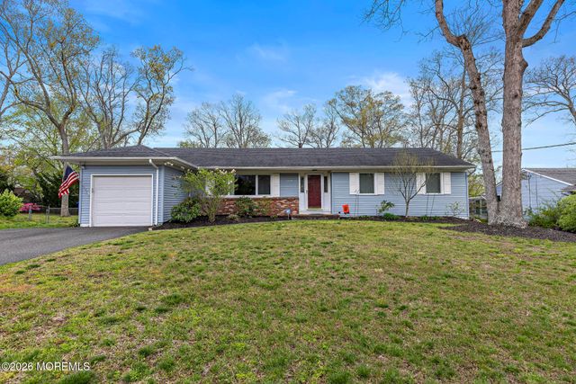 309 Colonial Drive, Toms River, NJ 08753