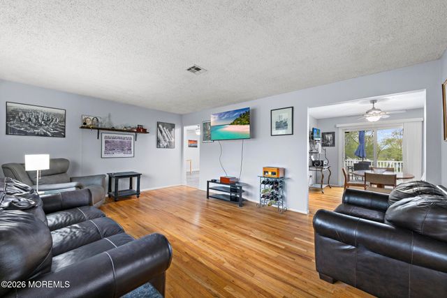 309 Colonial Drive, Toms River, NJ 08753