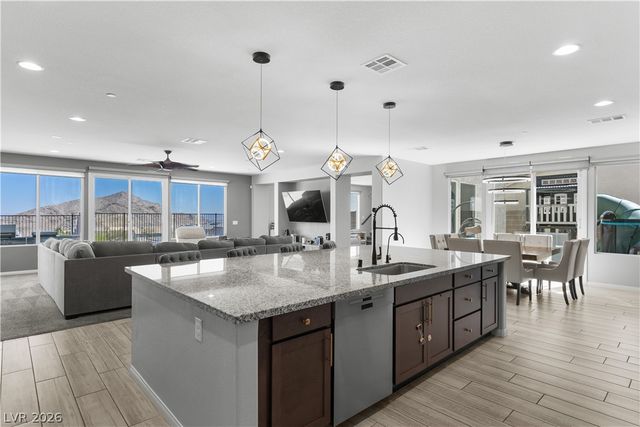 4504 Amazing View Street, Las Vegas, NV 89129