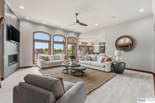 519 S 249th Circle, Waterloo, NE 68069