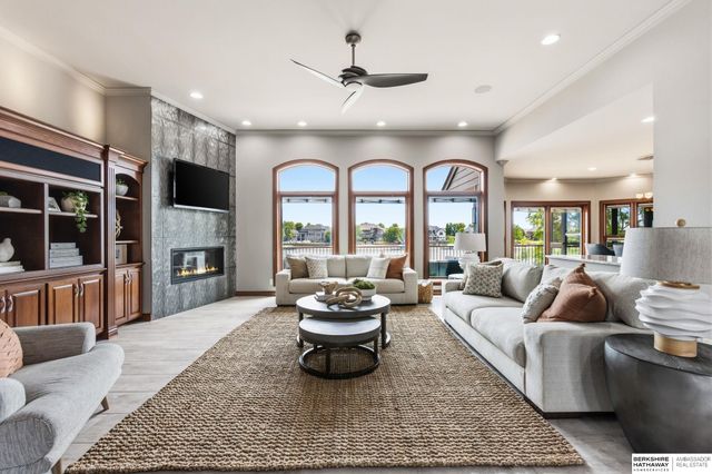 519 S 249th Circle, Waterloo, NE 68069