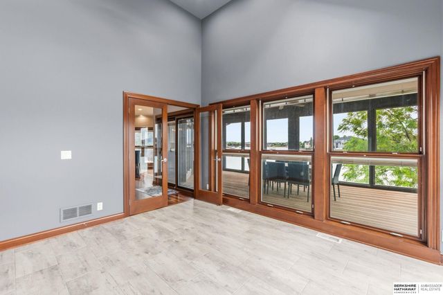 519 S 249th Circle, Waterloo, NE 68069