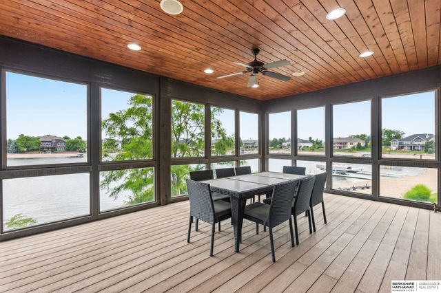 519 S 249th Circle, Waterloo, NE 68069