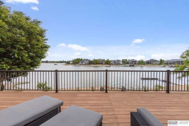 519 S 249th Circle, Waterloo, NE 68069