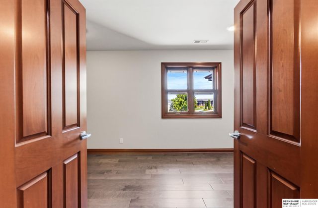 519 S 249th Circle, Waterloo, NE 68069
