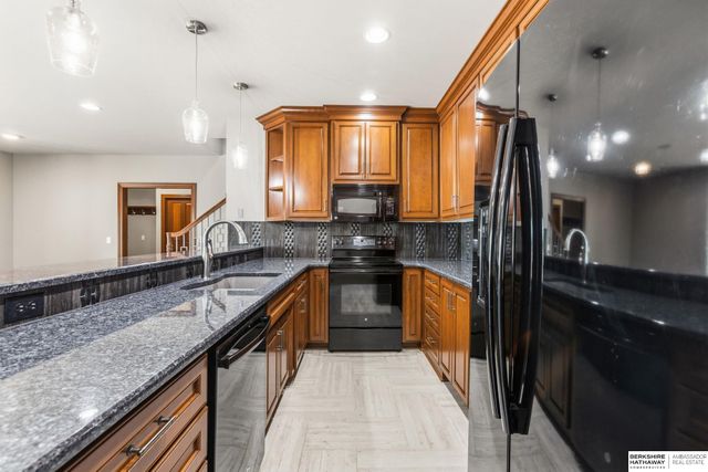 519 S 249th Circle, Waterloo, NE 68069