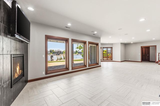 519 S 249th Circle, Waterloo, NE 68069