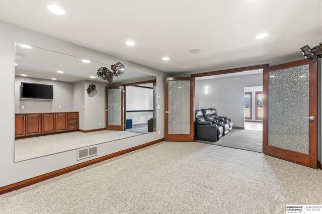 519 S 249th Circle, Waterloo, NE 68069