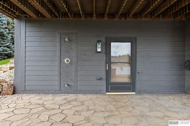 519 S 249th Circle, Waterloo, NE 68069