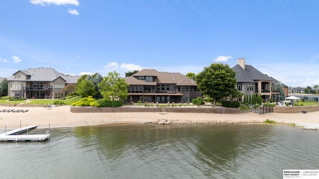 519 S 249th Circle, Waterloo, NE 68069