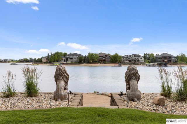 519 S 249th Circle, Waterloo, NE 68069
