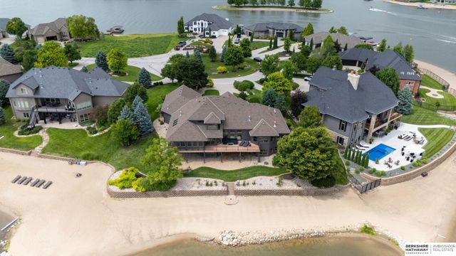 519 S 249th Circle, Waterloo, NE 68069