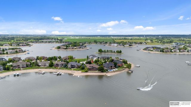 519 S 249th Circle, Waterloo, NE 68069
