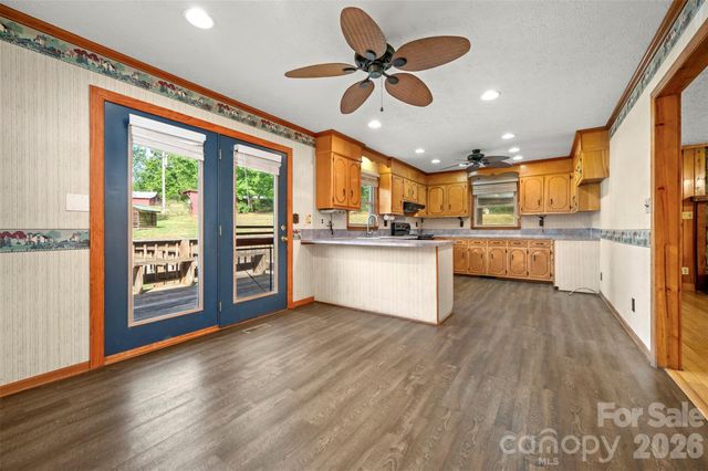 184 Clelo Drive, Casar, NC 28020