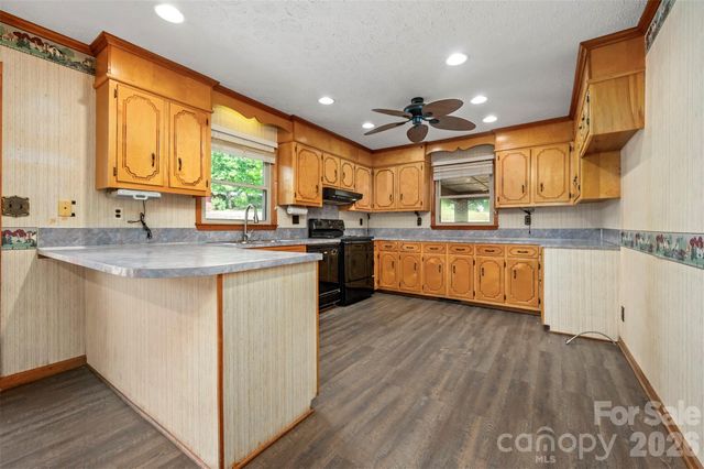 184 Clelo Drive, Casar, NC 28020