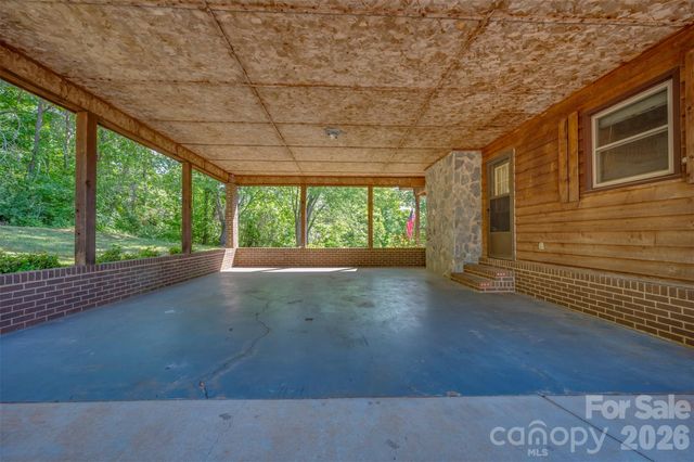 184 Clelo Drive, Casar, NC 28020