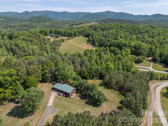 184 Clelo Drive, Casar, NC 28020