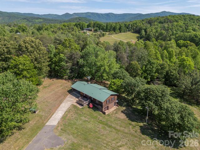 184 Clelo Drive, Casar, NC 28020