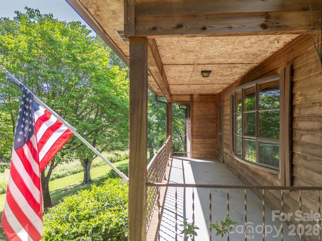 184 Clelo Drive, Casar, NC 28020