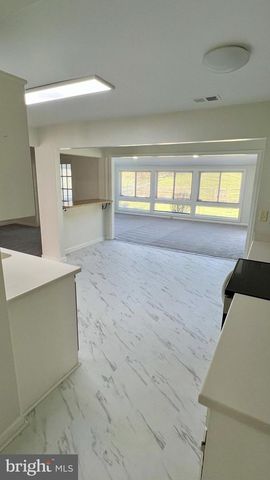 10748 WAYRIDGE DR, Gaithersburg, MD 20886