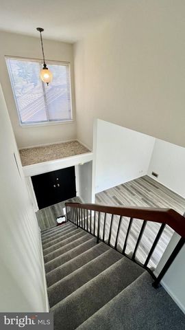 10748 WAYRIDGE DR, Gaithersburg, MD 20886