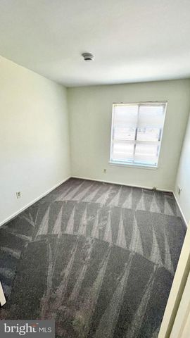 10748 WAYRIDGE DR, Gaithersburg, MD 20886