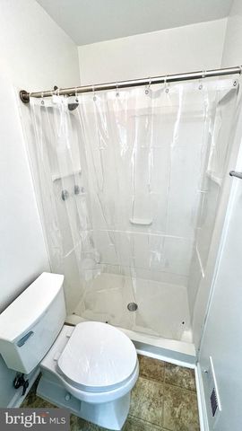 10748 WAYRIDGE DR, Gaithersburg, MD 20886