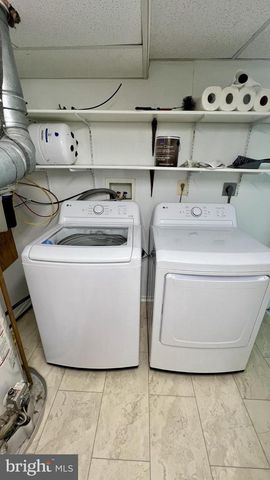 10748 WAYRIDGE DR, Gaithersburg, MD 20886