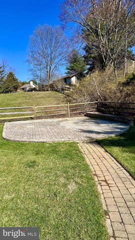 10748 WAYRIDGE DR, Gaithersburg, MD 20886