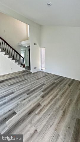 10748 WAYRIDGE DR, Gaithersburg, MD 20886