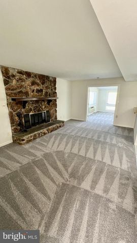 10748 WAYRIDGE DR, Gaithersburg, MD 20886