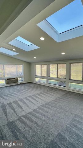 10748 WAYRIDGE DR, Gaithersburg, MD 20886