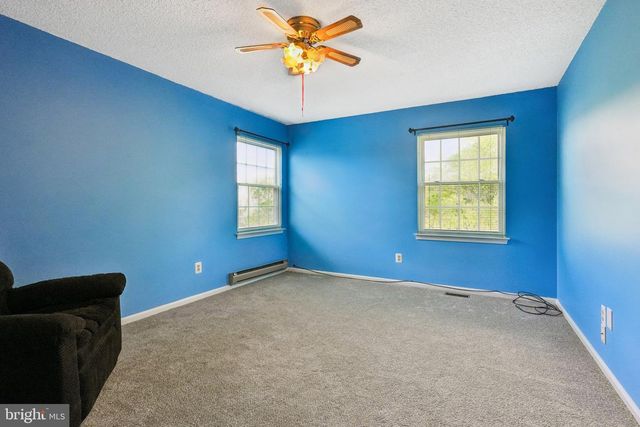 7 FAIRMOUNT DR, Sicklerville, NJ 08081
