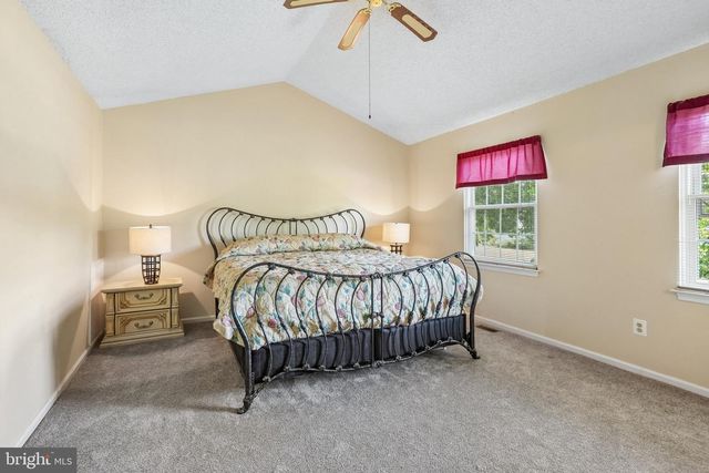 7 FAIRMOUNT DR, Sicklerville, NJ 08081