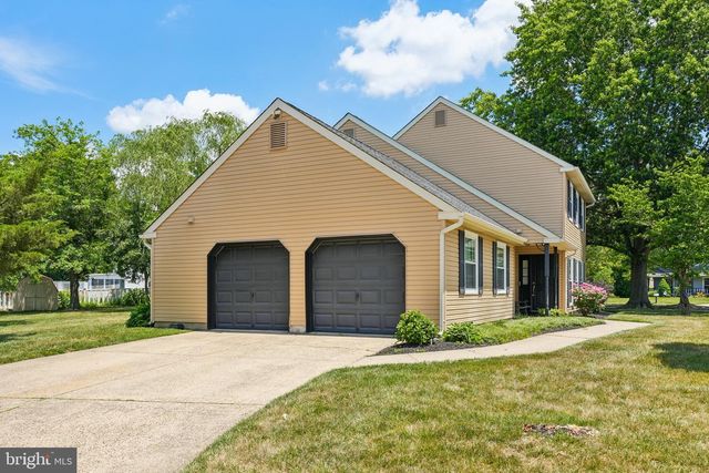 7 FAIRMOUNT DR, Sicklerville, NJ 08081
