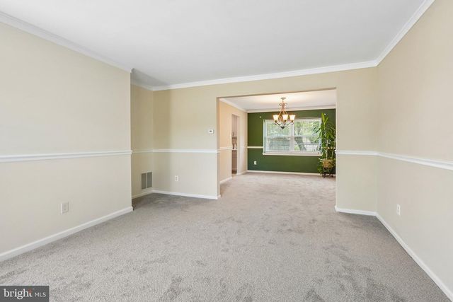 7 FAIRMOUNT DR, Sicklerville, NJ 08081