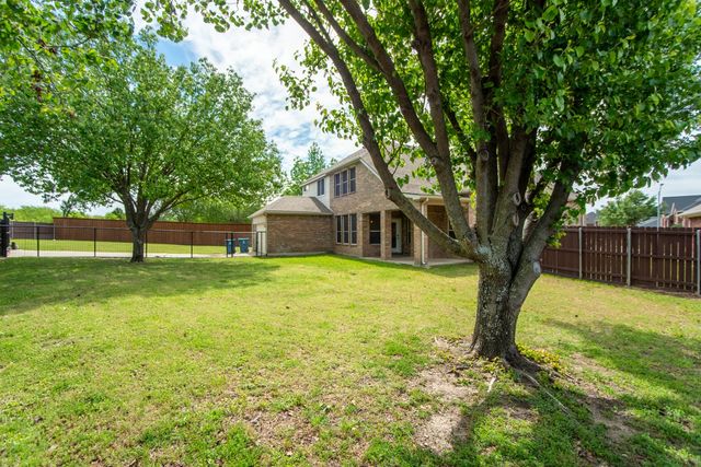 307 Sweet Gum Lane, Sunnyvale, TX 75182