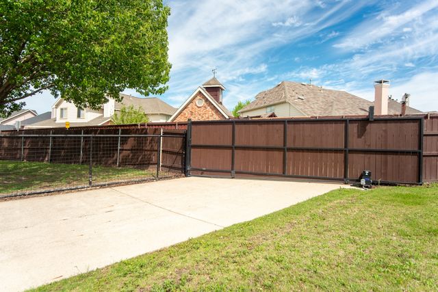 307 Sweet Gum Lane, Sunnyvale, TX 75182