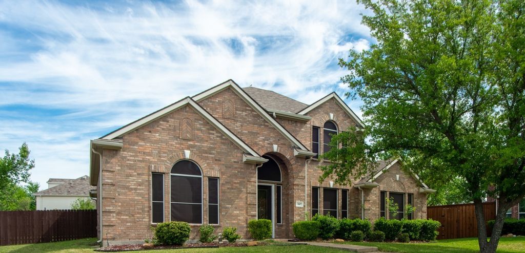 307 Sweet Gum Lane, Sunnyvale, TX 75182