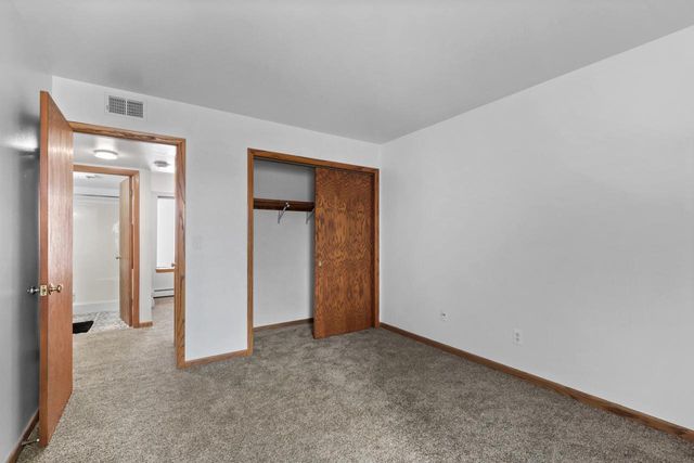 8629 N Servite DRIVE #105, Milwaukee, WI 53223