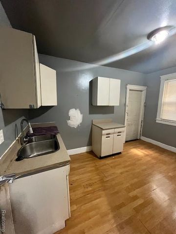 4427 Helen Street, Detroit, MI 48207