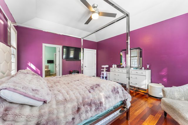 3506 Harvest Court, Island Lake, IL 60042