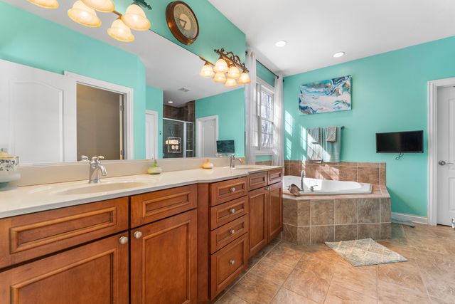 3506 Harvest Court, Island Lake, IL 60042