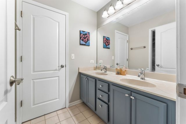 3506 Harvest Court, Island Lake, IL 60042